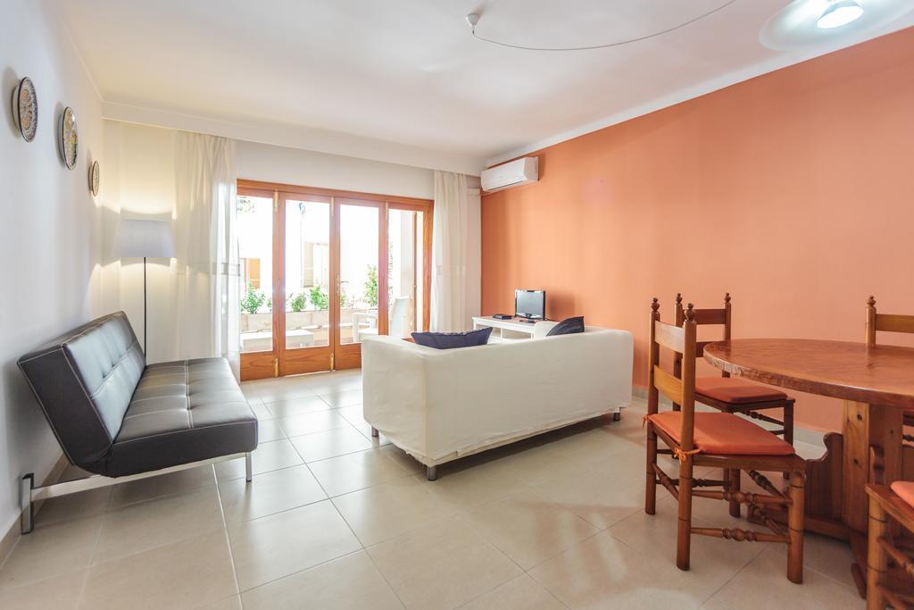 Apartamentos Obrador Colonia de Sant Jordi Номер фото